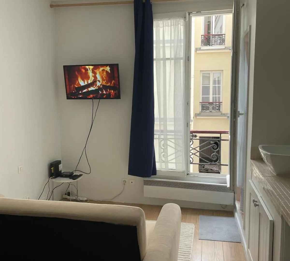 La Petite Studette * Paris